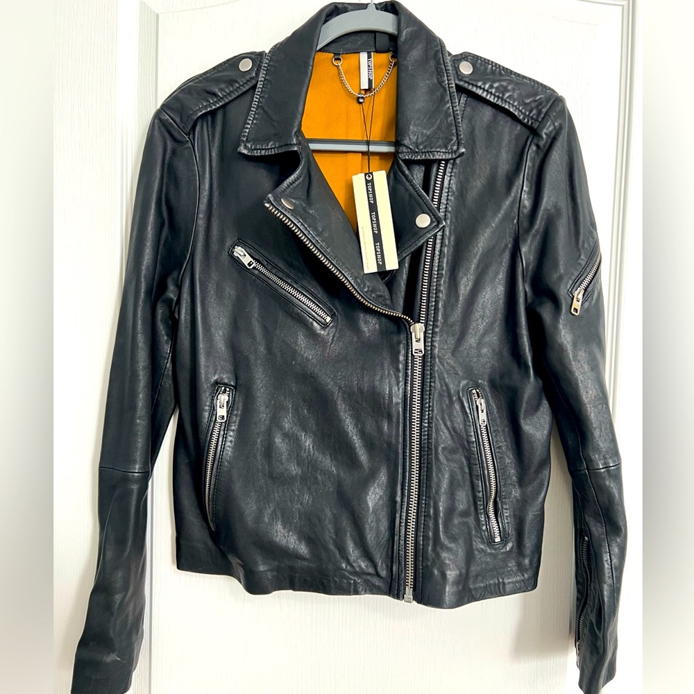 NWT TOPSHOP Black Distressed Leather Women’s Moto Jacket Size 12
